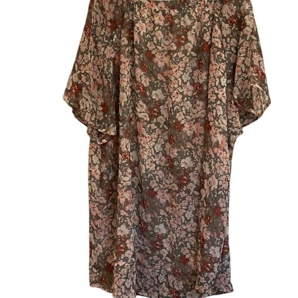 Womens 2XL Sheer Floral V Neck Top Lined Short Sleeve Plus Size - Picture 4 of 4